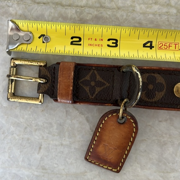 LOUIS VUITTON ✨ Authentic Vintage LV leather dog collar with tag. - Picture 11 of 11